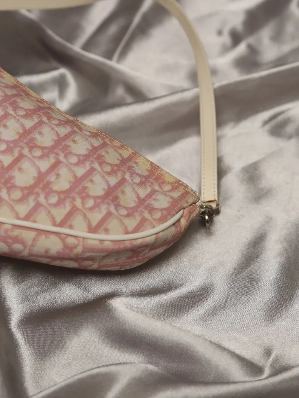 Y2K CHRISTIAN DIOR Pink Saddle Bag - Picture 5 of 11